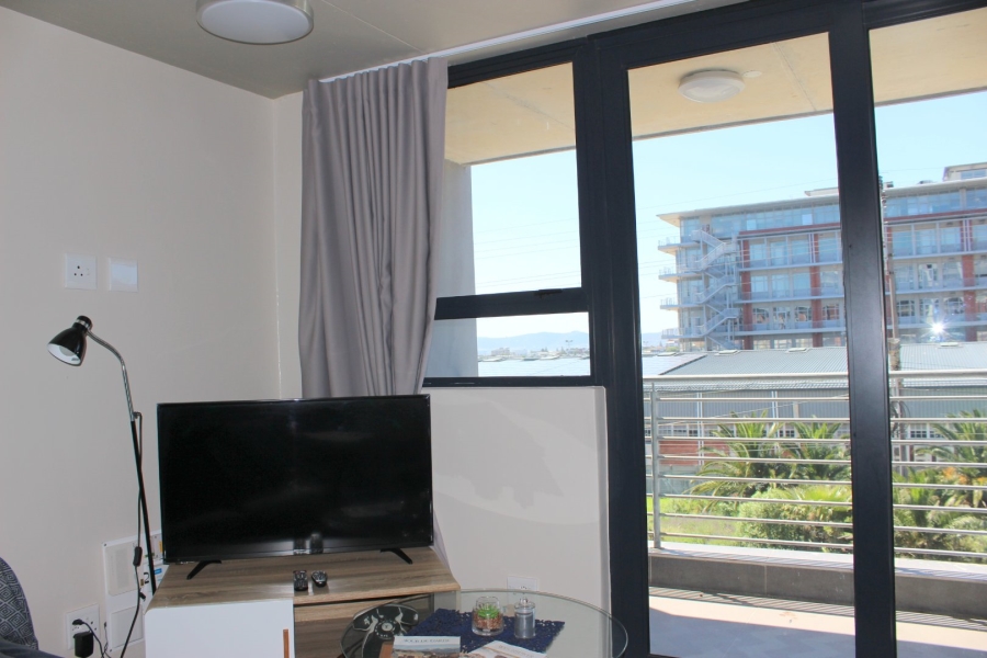 To Let 1 Bedroom Property for Rent in Observatory Western Cape